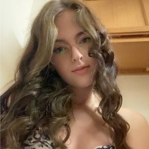 Meet your Posher, Valerie